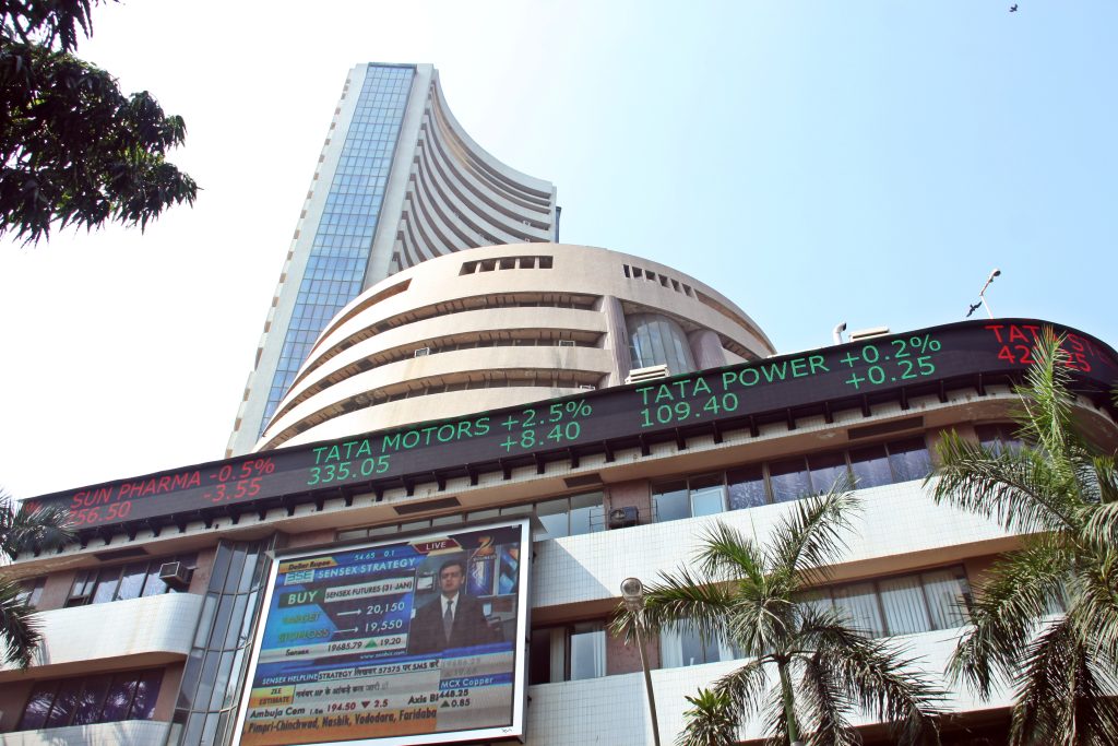 Mumbai Equity Benchmark Indices Rebound on Optimism in US Markets and IT Sector